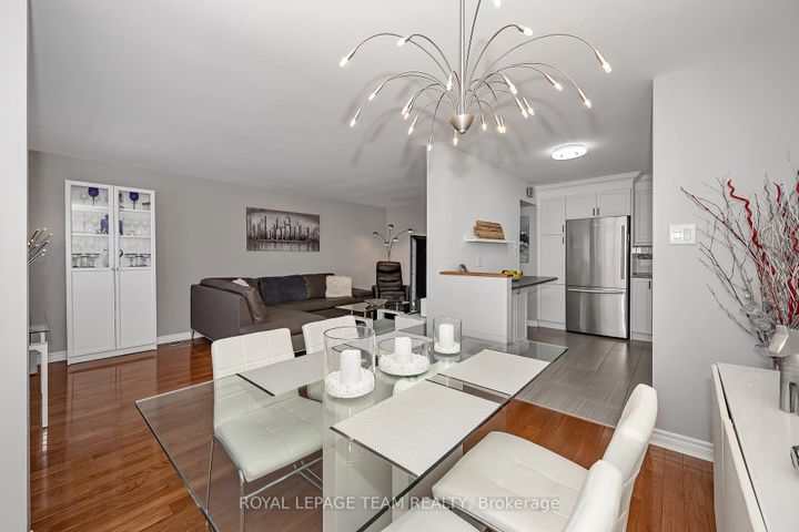 Photo 12 at C - 18 Benlea Drive, Nepean (Tanglewood), Ottawa