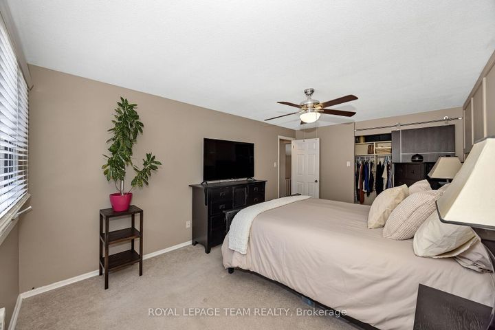 Photo 22 at C - 18 Benlea Drive, Nepean (Tanglewood), Ottawa
