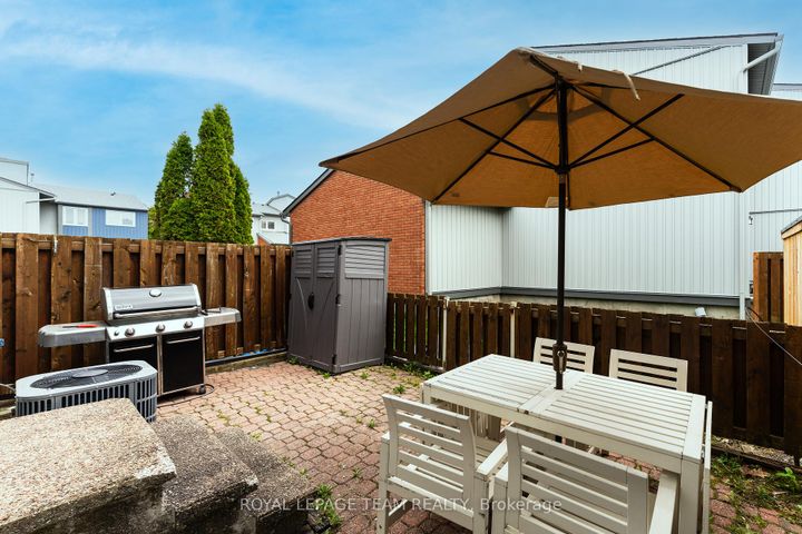 Photo 35 at C - 18 Benlea Drive, Nepean (Tanglewood), Ottawa