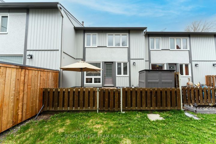 Photo 36 at C - 18 Benlea Drive, Nepean (Tanglewood), Ottawa