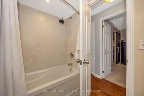 Photo 25 at C - 18 Benlea Drive, Nepean (Tanglewood), Ottawa