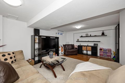 Photo 31 at C - 18 Benlea Drive, Nepean (Tanglewood), Ottawa