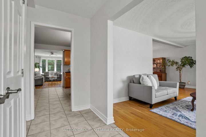 Photo 4 at 45 Larkspur Drive, Nepean (Lynwood Village), Ottawa