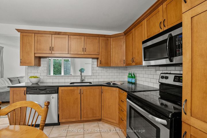 Photo 15 at 45 Larkspur Drive, Nepean (Lynwood Village), Ottawa