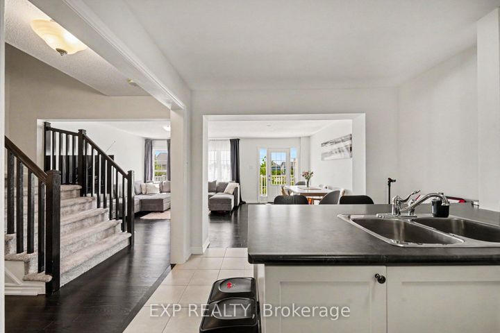 Photo 12 at 2433 Nutgrove Avenue, Nepean (Half Moon Bay), Ottawa