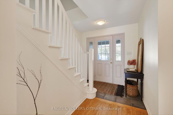 Photo 3 at 103 Goldwood Private, Nepean (Stonebridge), Ottawa