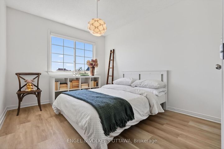Photo 32 at 103 Goldwood Private, Nepean (Stonebridge), Ottawa