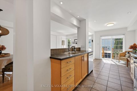 Photo 9 at 103 Goldwood Private, Nepean (Stonebridge), Ottawa