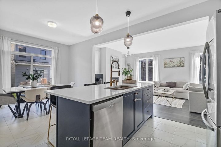 Photo 12 at 647 Cygnus Street, Nepean (Half Moon Bay), Ottawa