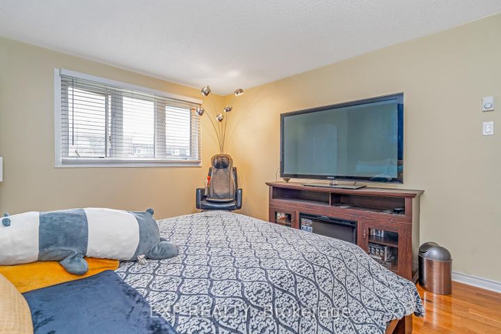 Photo 8 at 12 - 2610 Draper Avenue, Nepean (Redwood Park), Ottawa