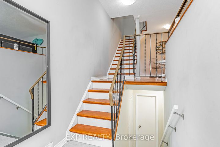 Photo 15 at 12 - 2610 Draper Avenue, Nepean (Redwood Park), Ottawa