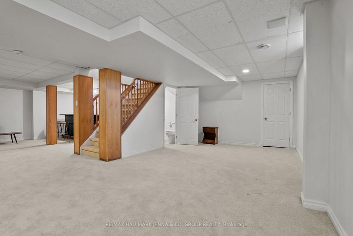 Photo 28 at 43 Elke Drive, Nepean (Knollsbrook), Ottawa