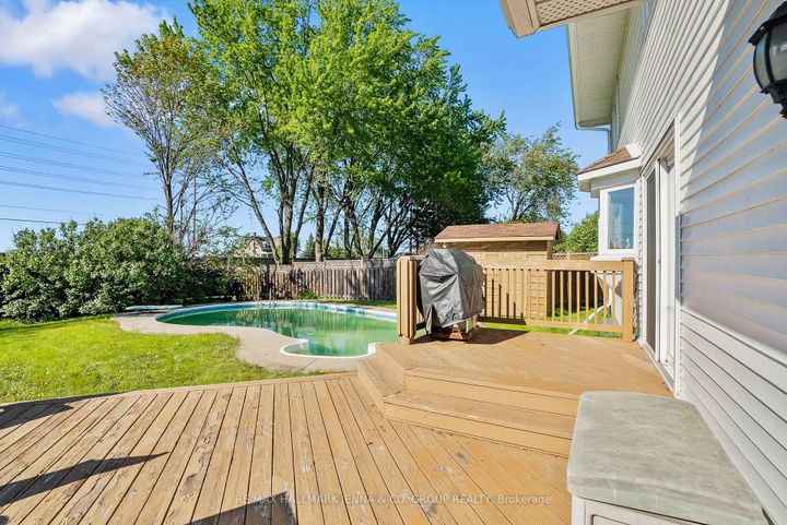 Photo 36 at 43 Elke Drive, Nepean (Knollsbrook), Ottawa