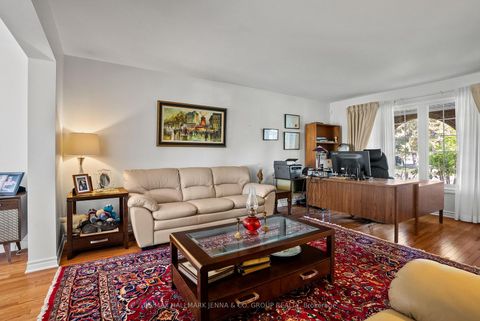 Photo 4 at 43 Elke Drive, Nepean (Knollsbrook), Ottawa