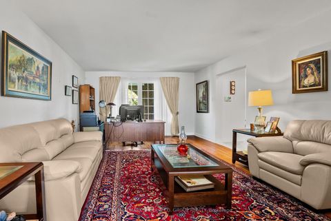 Photo 5 at 43 Elke Drive, Nepean (Knollsbrook), Ottawa