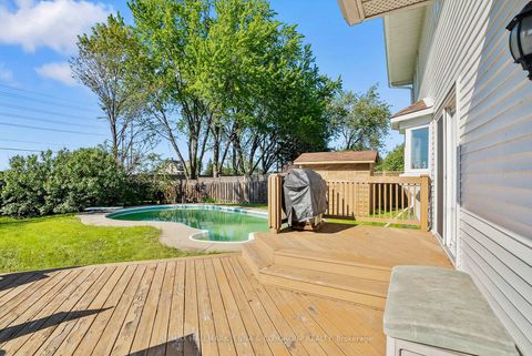Photo 36 at 43 Elke Drive, Nepean (Knollsbrook), Ottawa