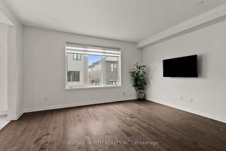 Photo 13 at 17 Fossa Terrace, Nepean (Half Moon Bay), Ottawa