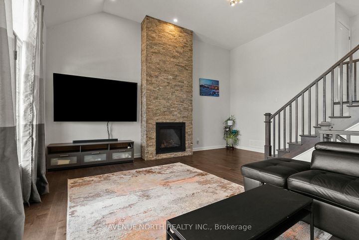 Photo 22 at 17 Fossa Terrace, Nepean (Half Moon Bay), Ottawa