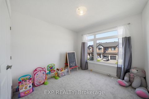 Photo 19 at 57 Robusta Lane, Nepean (Heritage Park), Ottawa