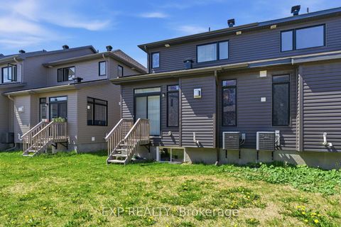 Photo 24 at 57 Robusta Lane, Nepean (Heritage Park), Ottawa