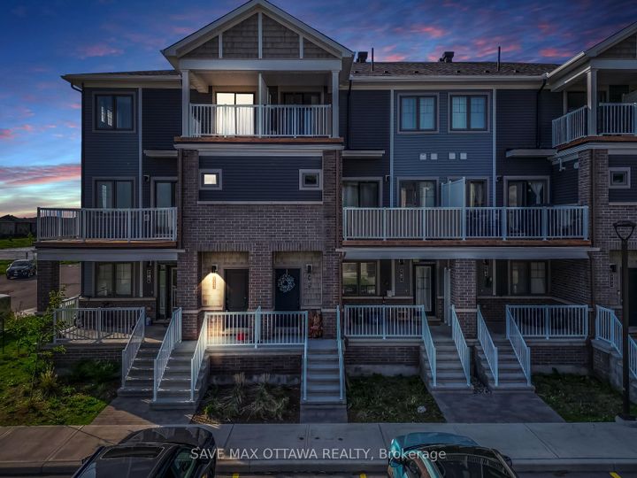 Photo 3 at 2 - 703 Chromite Pv Private, Nepean (Heritage Park), Ottawa