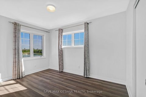 Photo 14 at 2 - 703 Chromite Pv Private, Nepean (Heritage Park), Ottawa