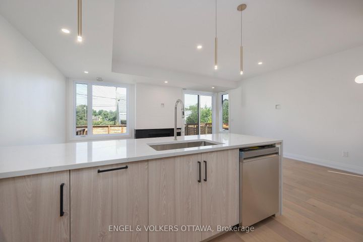 Photo 10 at 75A Granton Avenue, Nepean (Meadowlands/St. Claire Gardens), Ottawa