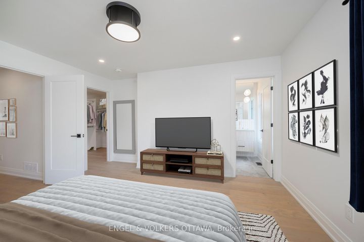 Photo 17 at 75A Granton Avenue, Nepean (Meadowlands/St. Claire Gardens), Ottawa