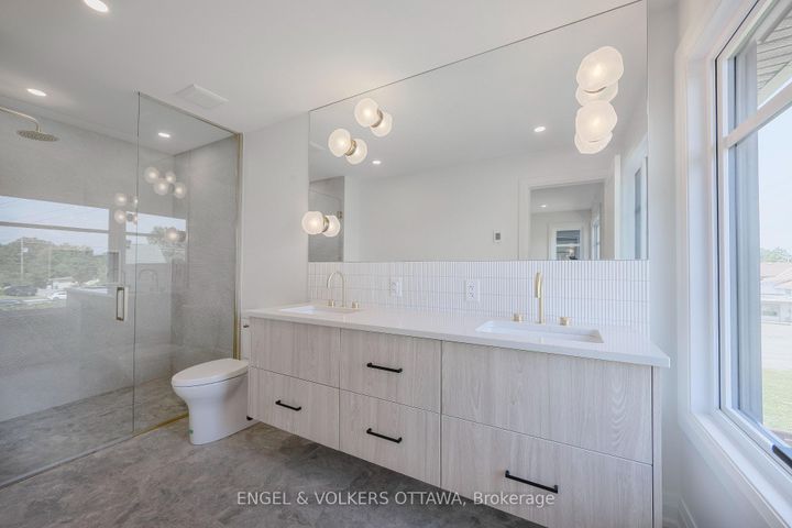 Photo 19 at 75A Granton Avenue, Nepean (Meadowlands/St. Claire Gardens), Ottawa