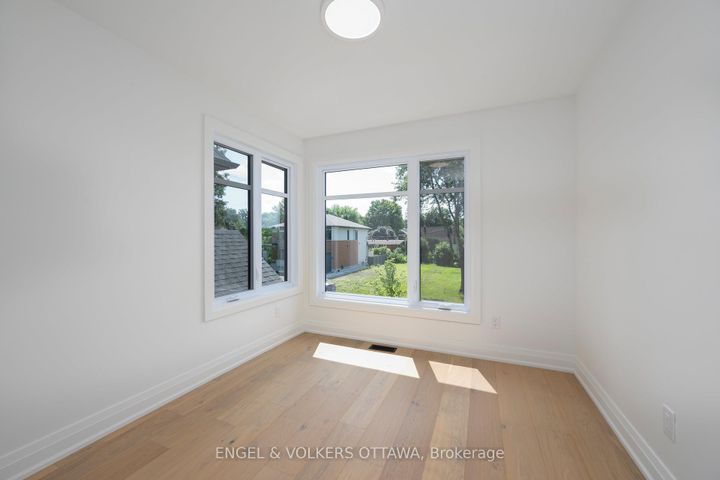 Photo 22 at 75A Granton Avenue, Nepean (Meadowlands/St. Claire Gardens), Ottawa