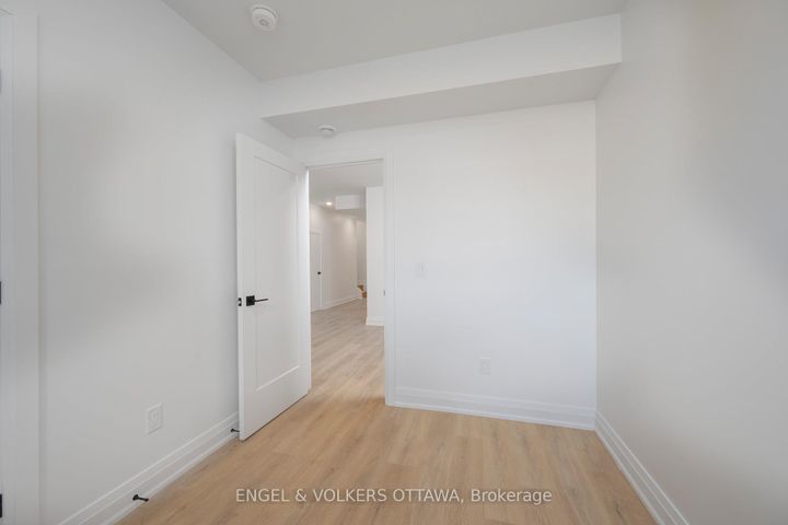 Photo 28 at 75A Granton Avenue, Nepean (Meadowlands/St. Claire Gardens), Ottawa