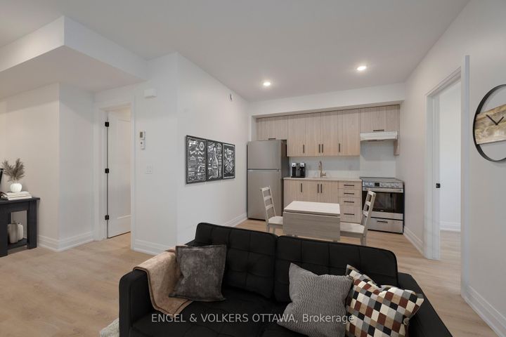 Photo 32 at 75A Granton Avenue, Nepean (Meadowlands/St. Claire Gardens), Ottawa