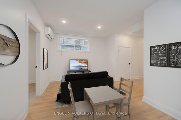 Photo 33 at 75A Granton Avenue, Nepean (Meadowlands/St. Claire Gardens), Ottawa