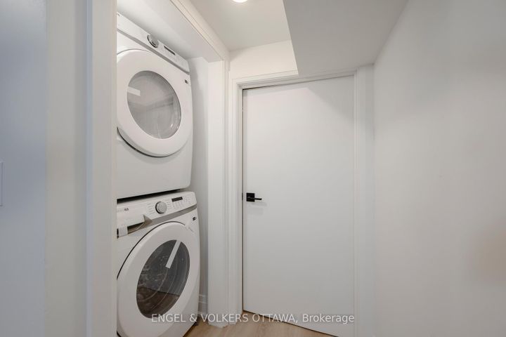 Photo 39 at 75A Granton Avenue, Nepean (Meadowlands/St. Claire Gardens), Ottawa
