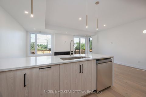 Photo 10 at 75A Granton Avenue, Nepean (Meadowlands/St. Claire Gardens), Ottawa