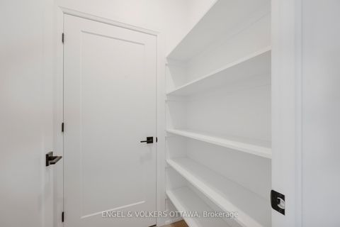 Photo 12 at 75A Granton Avenue, Nepean (Meadowlands/St. Claire Gardens), Ottawa