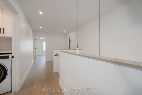 Photo 14 at 75A Granton Avenue, Nepean (Meadowlands/St. Claire Gardens), Ottawa
