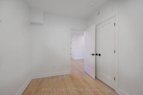 Photo 40 at 75A Granton Avenue, Nepean (Meadowlands/St. Claire Gardens), Ottawa