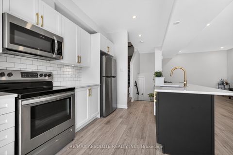 Photo 10 at 912 Lixnaw Court, Nepean (Half Moon Bay), Ottawa
