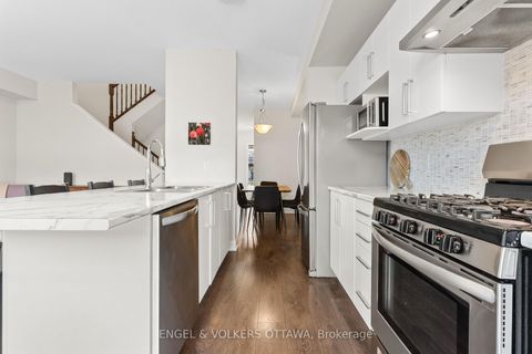 Photo 9 at 205 Geyser Place, Nepean (Hearts Desire), Ottawa