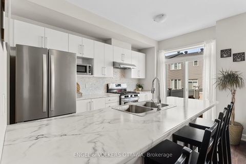 Photo 13 at 205 Geyser Place, Nepean (Hearts Desire), Ottawa