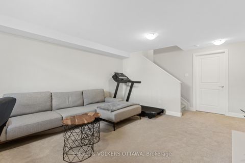 Photo 31 at 205 Geyser Place, Nepean (Hearts Desire), Ottawa