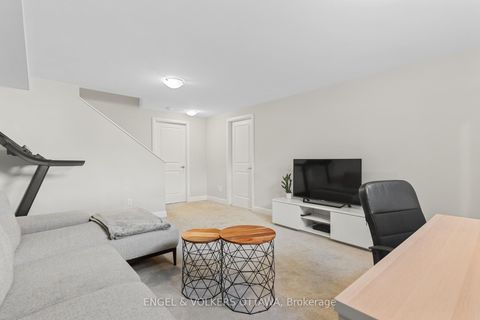 Photo 32 at 205 Geyser Place, Nepean (Hearts Desire), Ottawa
