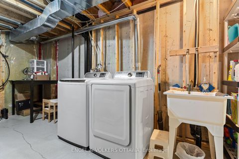 Photo 34 at 205 Geyser Place, Nepean (Hearts Desire), Ottawa