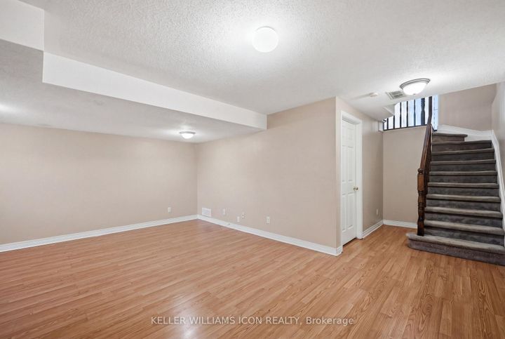 Photo 33 at 121 Thornbury Crescent, Nepean (Centrepointe), Ottawa