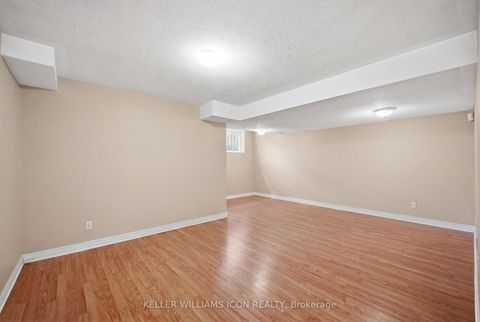 Photo 32 at 121 Thornbury Crescent, Nepean (Centrepointe), Ottawa