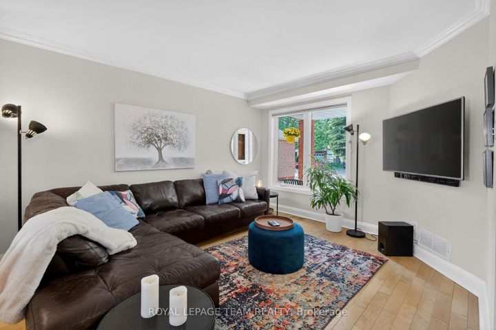 Photo 7 at 11 Avonhurst Avenue, Nepean (Longfields), Ottawa