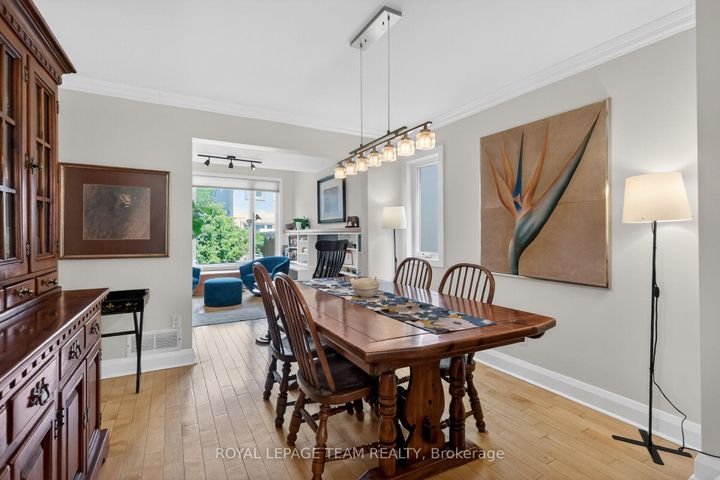 Photo 10 at 11 Avonhurst Avenue, Nepean (Longfields), Ottawa