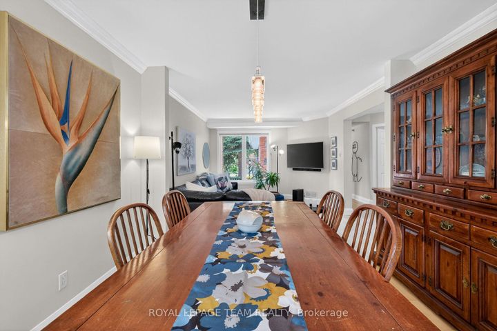 Photo 11 at 11 Avonhurst Avenue, Nepean (Longfields), Ottawa