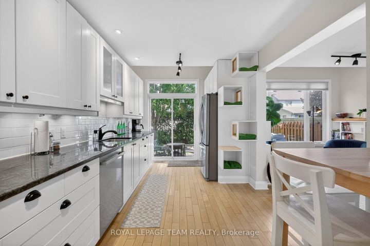 Photo 20 at 11 Avonhurst Avenue, Nepean (Longfields), Ottawa